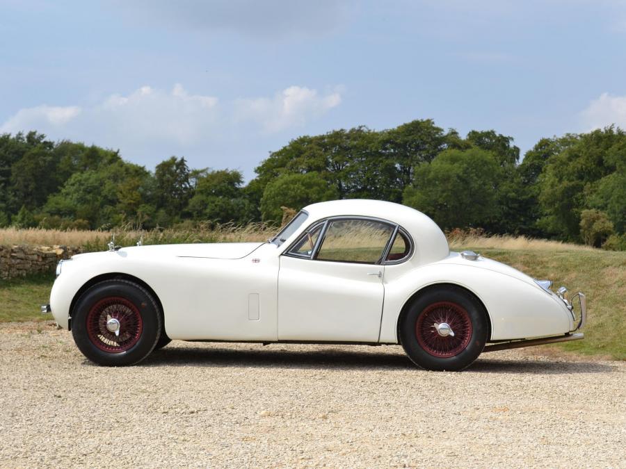  Jaguar XK120 Fixed Head Coupe 1951 года  (UK) (фото 9 из 13)